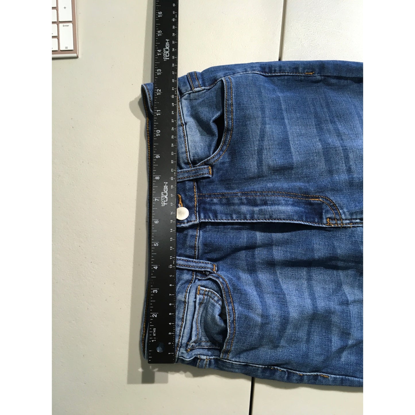 Vocal Pearl Cuff Jeans Size S - Feminine, Glam, Y2K