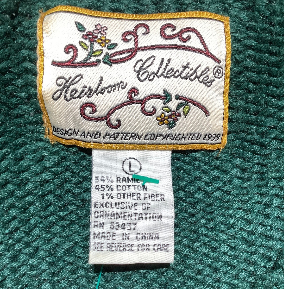 Heirloom Collectibles Christmas Sweater Women’s Large –Festive, Vintage, Holiday