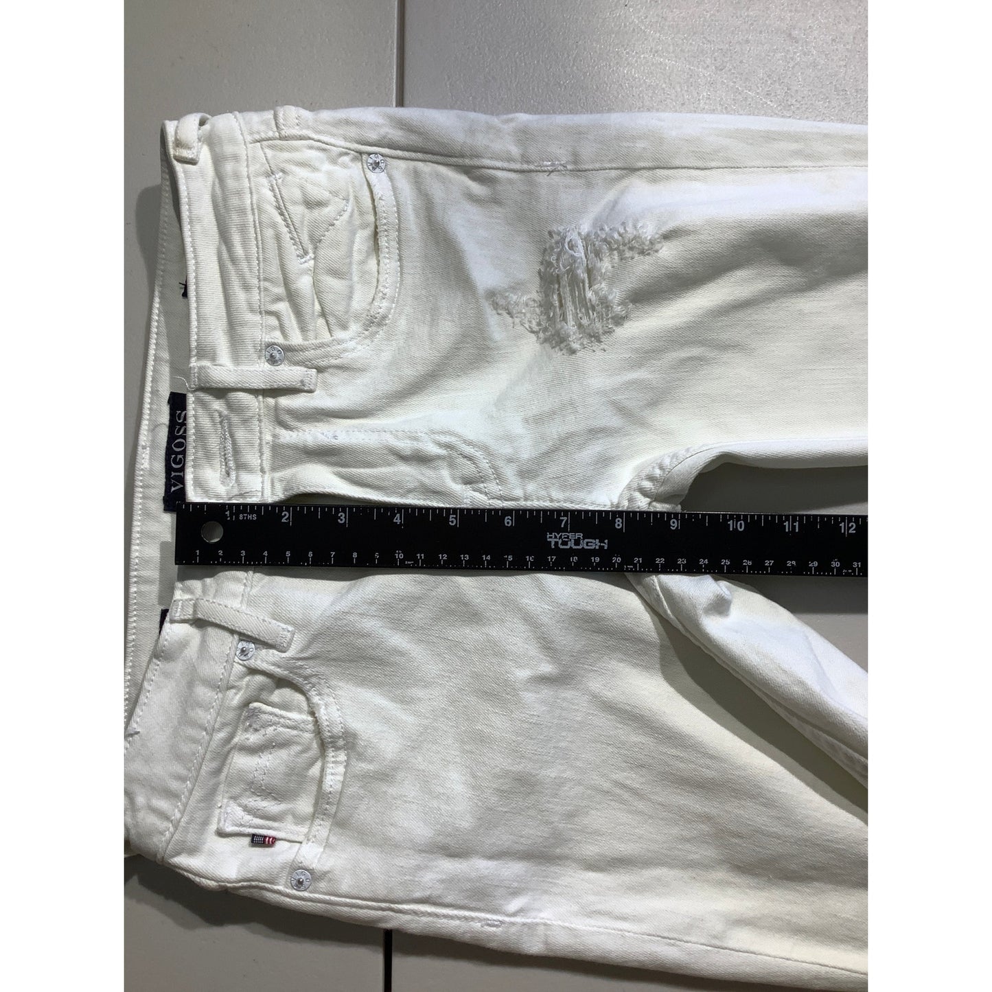 Vigoss White Distressed Jeans Size 24W 27L – Tomboy, Casual, Minimalist