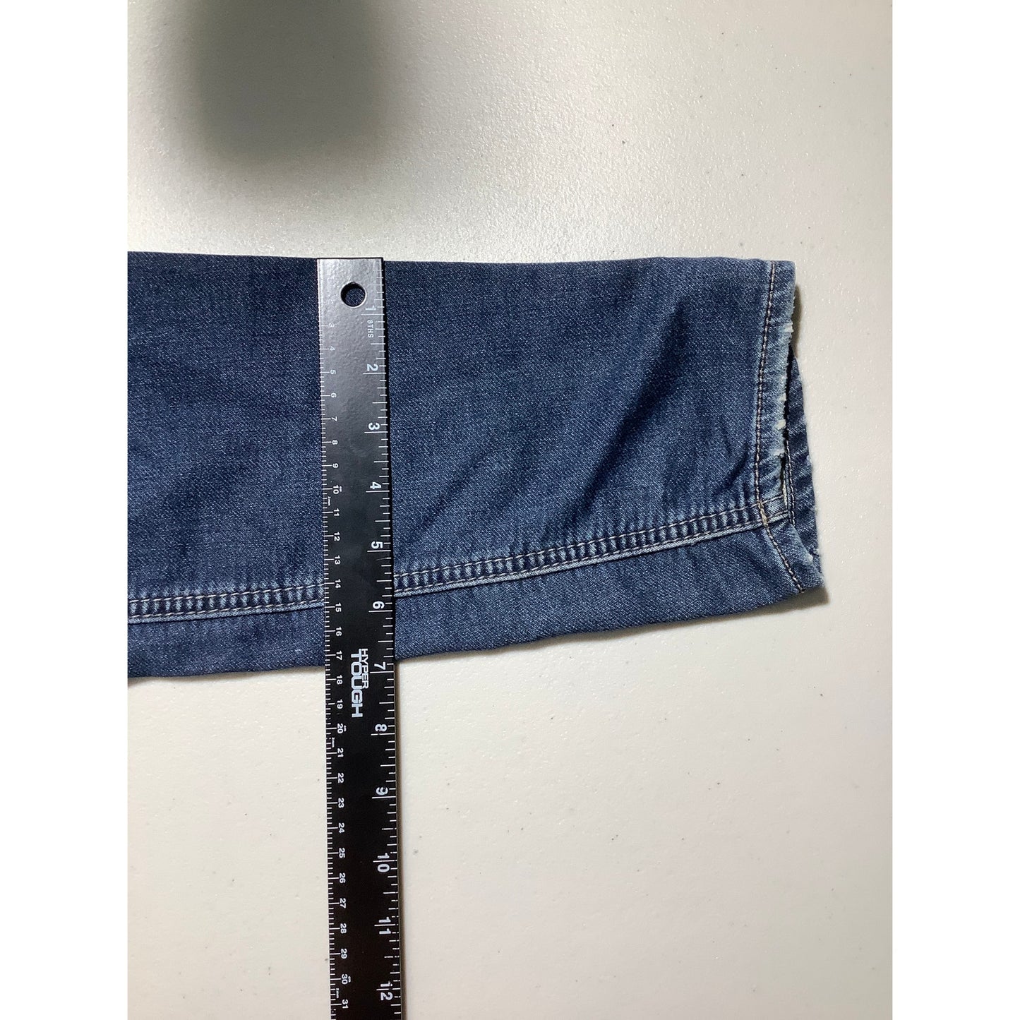 Silver Jeans Co Men’s Jeans Size 30W x 31L — Dark Denim, Distressed, Skinny