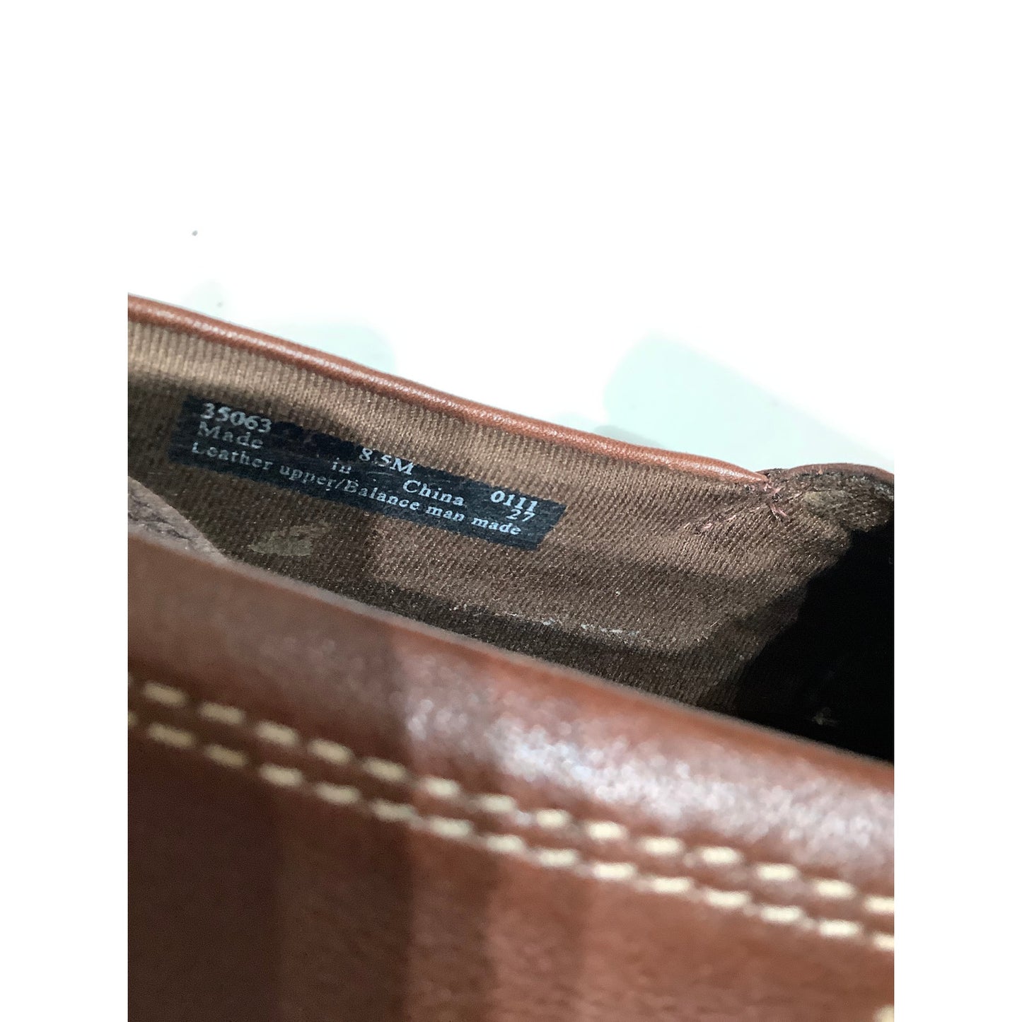 Clarks Collection Brown Clog Loafer Size 8.5 - Classic, Comfortable, Everyday