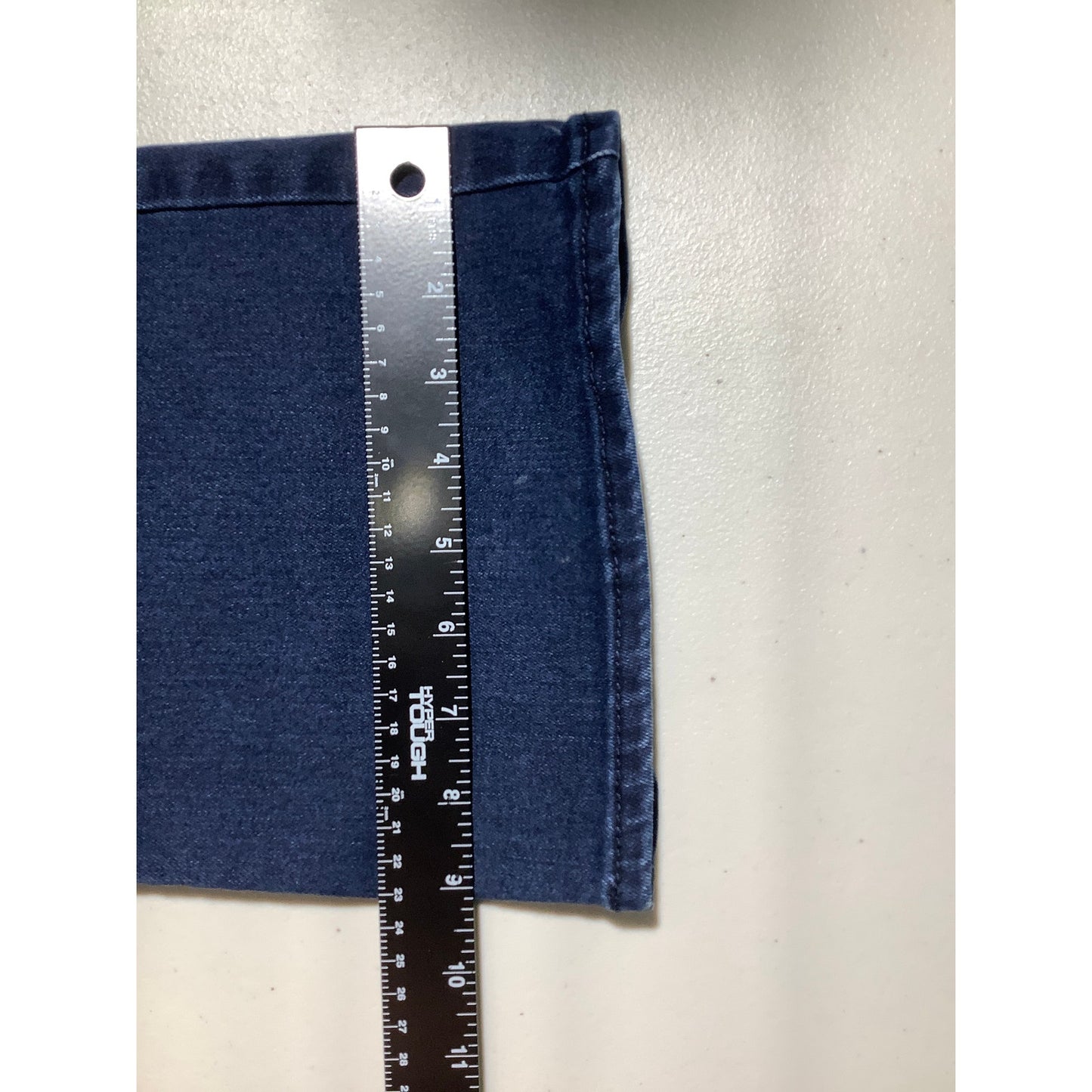 Old Navy Micro-Flare Jeans Women’s Size 14 – Sleek, Stretchy, Versatile