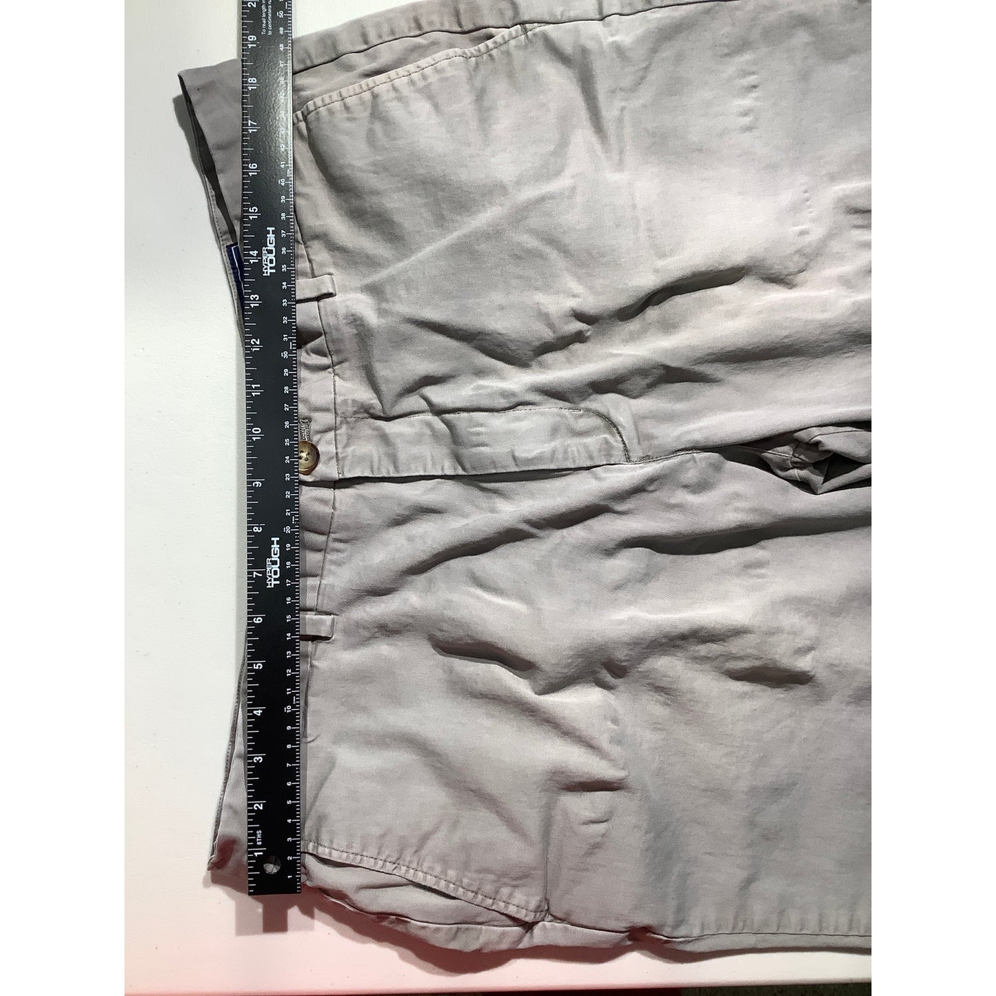 Vineyard Vines Breaker Shorts Men’s Size 40 – Classic, Comfortable, Casual