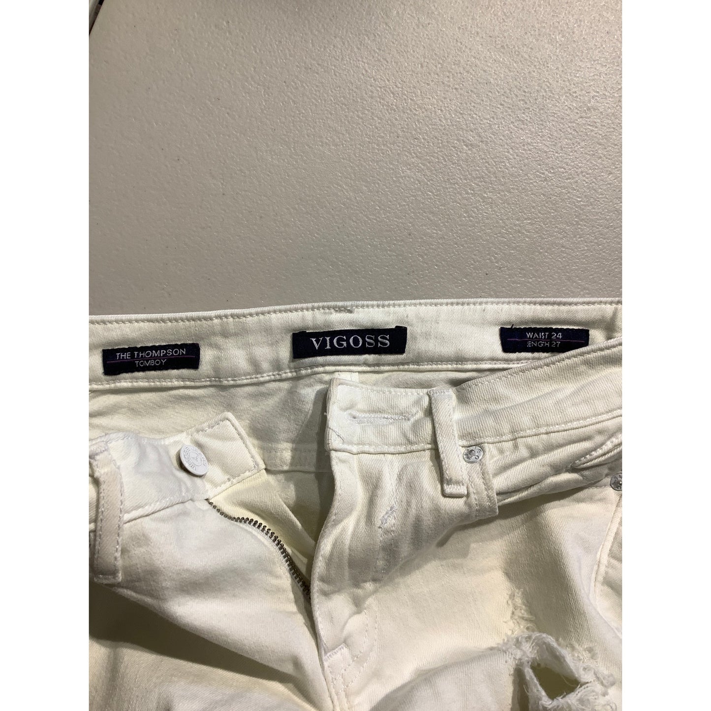 Vigoss White Distressed Jeans Size 24W 27L – Tomboy, Casual, Minimalist