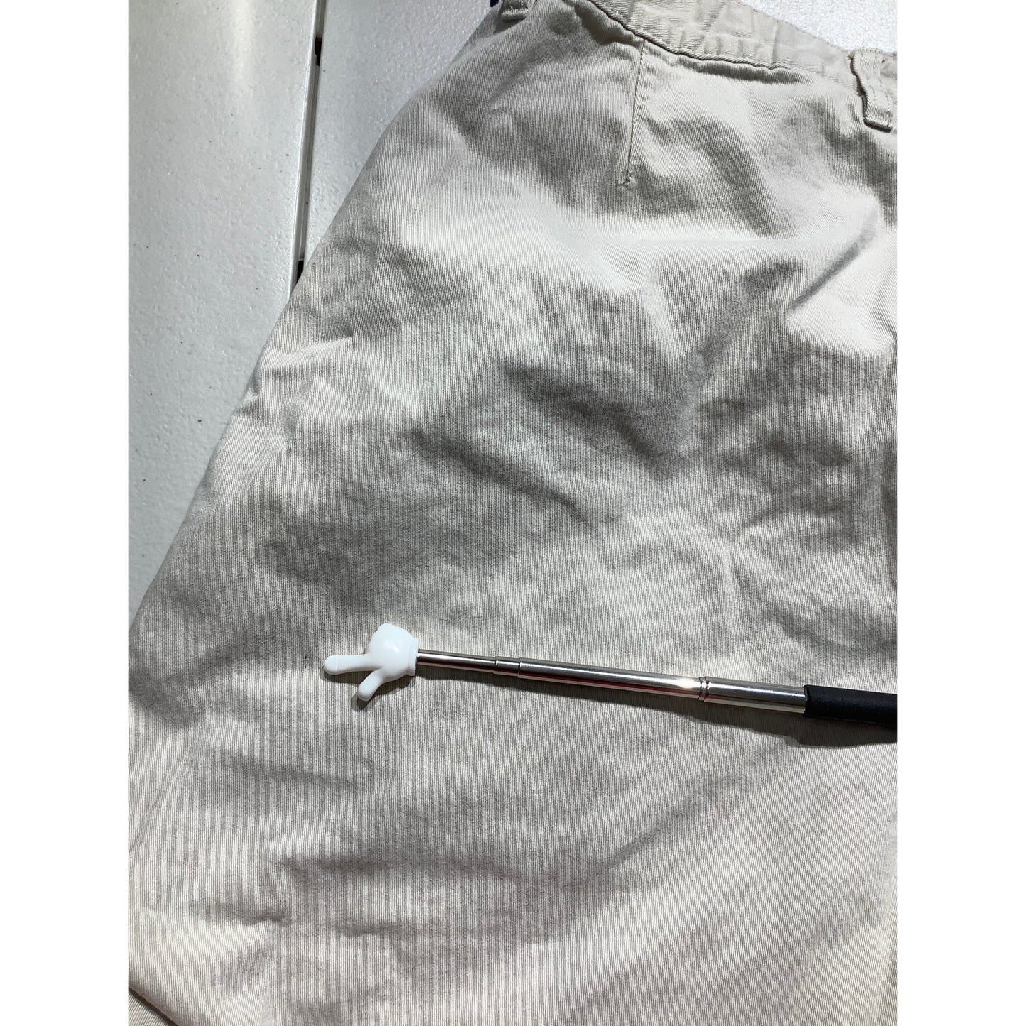 Eddie Bauer Cotton Khaki Shorts Men’s Size 40 –Lightweight, Classic, Comfortable