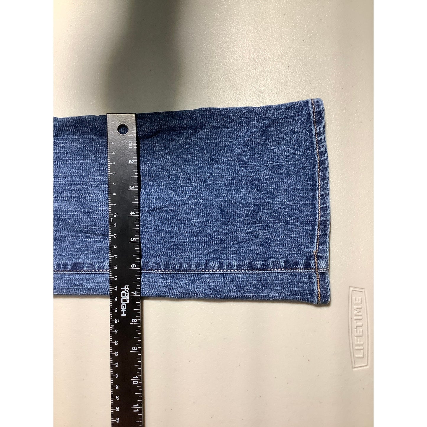 Old Navy Curvy Boot Cut Jeans Women’s Size 4 – Classic, Flattering, Versatile