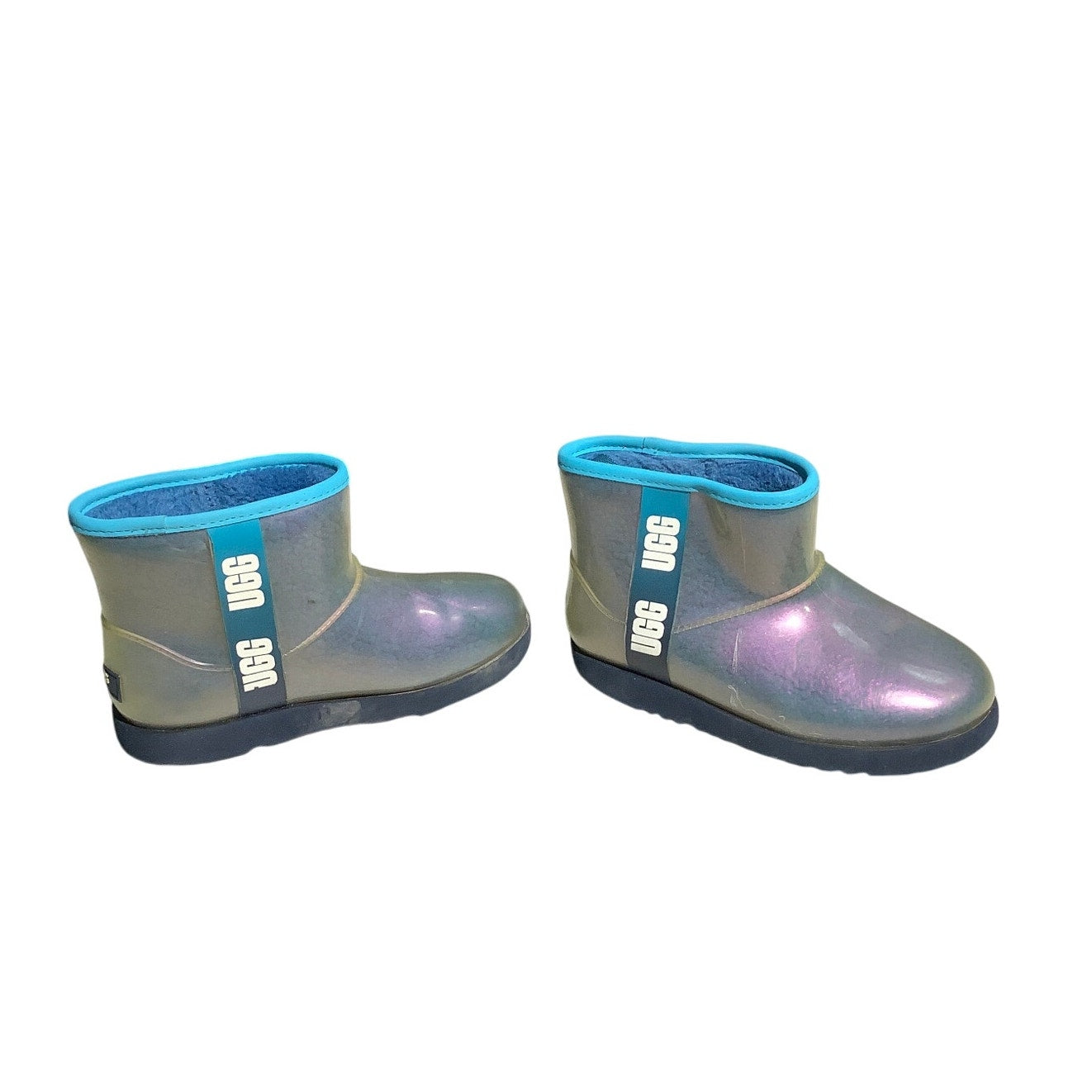 UGG Classic Clear Mini II Waterproof Boots Kids Size 5 — Winter, Trendy, Durable