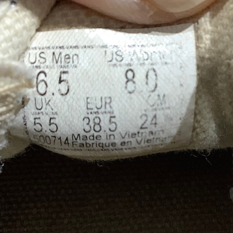 Vans Classic Slip-On Unisex Sneakers Men’s 6.5 / Women’s 8 —Black, Canvas, Skate