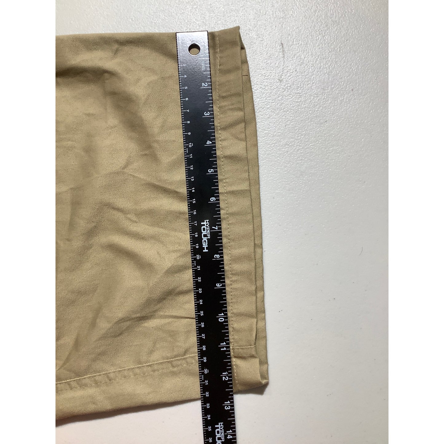 Old Skool Wide Leg Shorts Men’s Size 38 – Khaki, Casual, Relaxed Fit