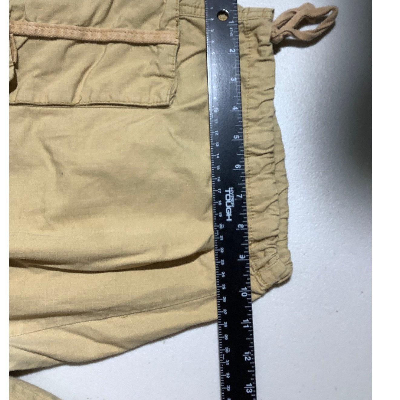 Ecko Unltd. Men’s Tan Cargo Shorts Size 38 — Streetwear, Casual, Utility
