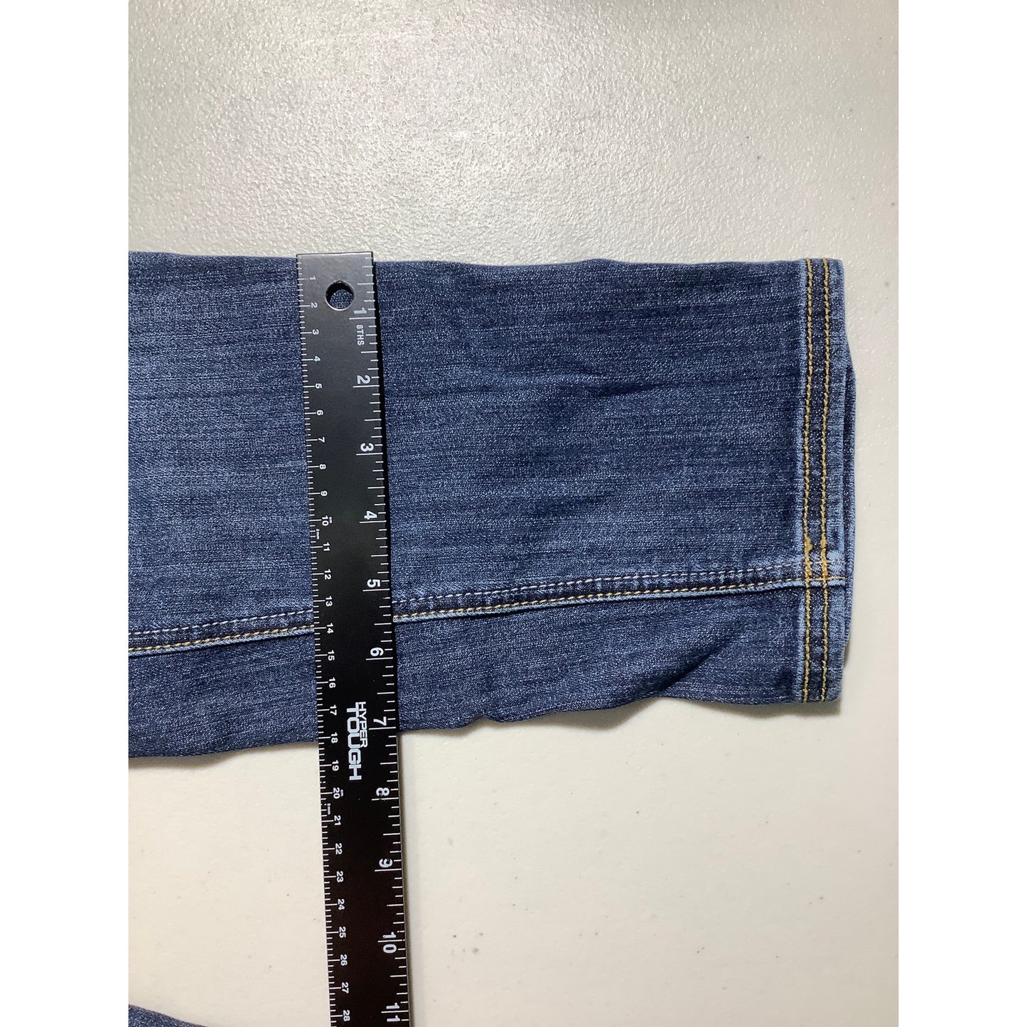 Seven7 Dark Wash Denim Jeans Women’s Size 4 – Classic, Embroidered, Straight Leg