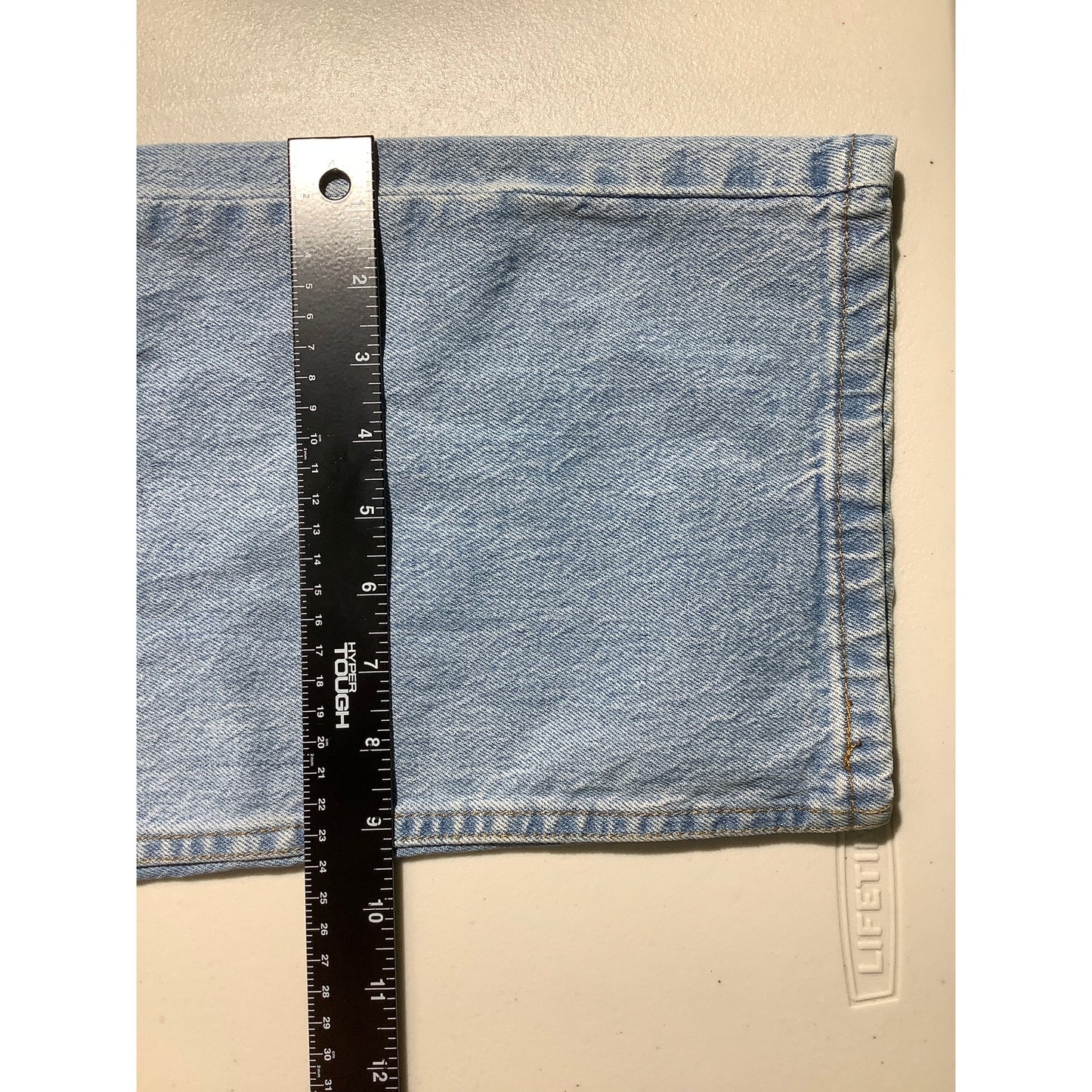 Levi’s 505 Regular Fit Jeans Men’s Size 42x32 –Light Wash, Straight Leg, Classic