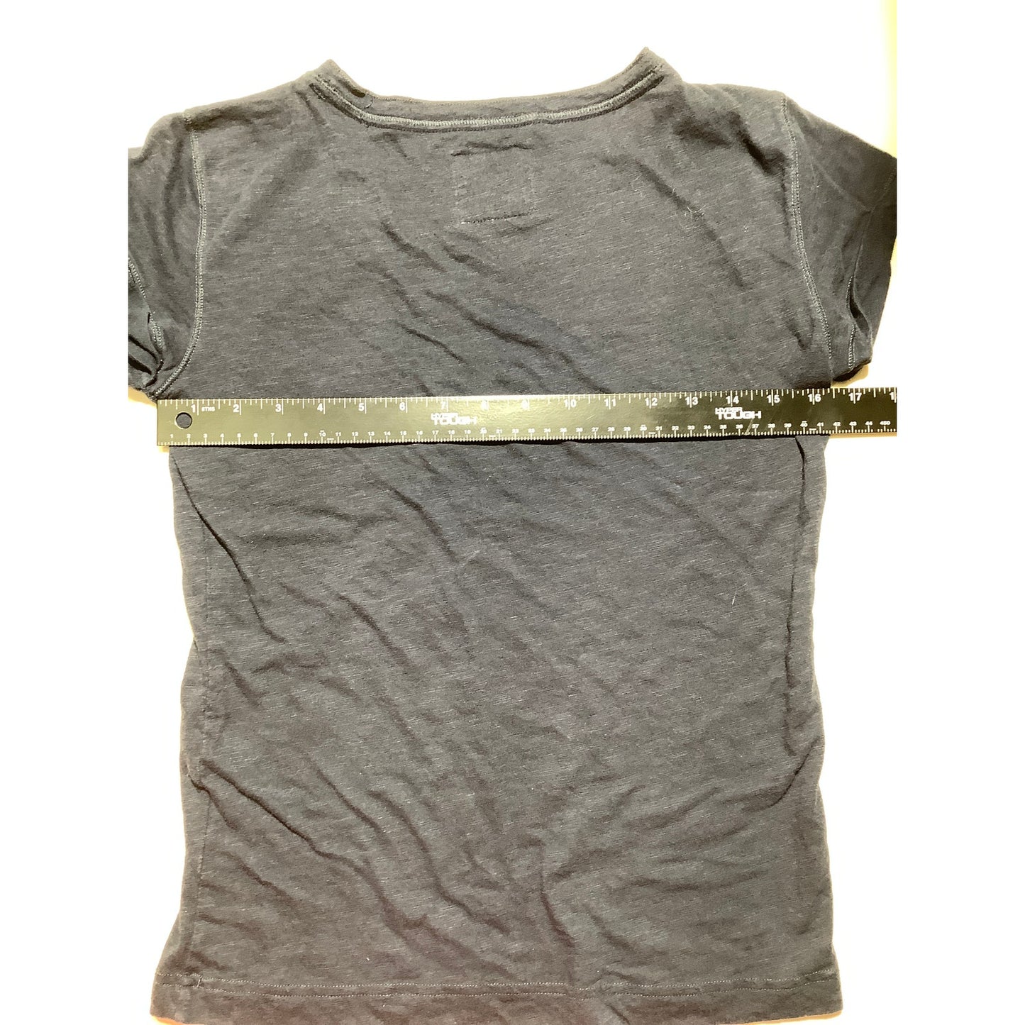 Abercrombie & Fitch Pocket T-Shirt Child Size XL — Casual, Classic, Everyday