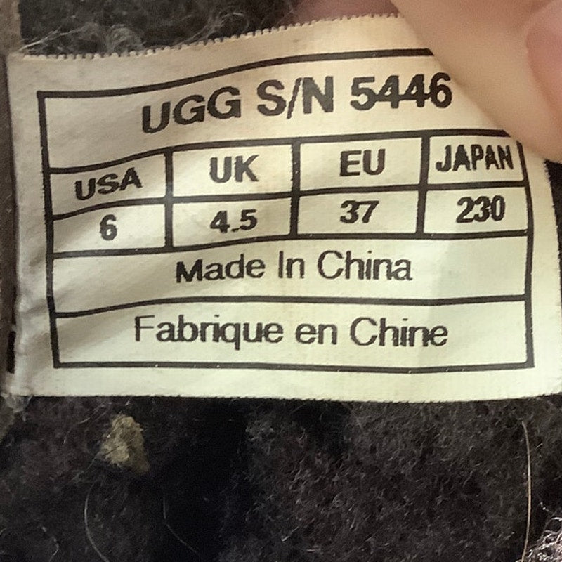 UGG Adirondack Tall Leather Waterproof Boots Women’s 6 — Winter, Outdoor, Cozy