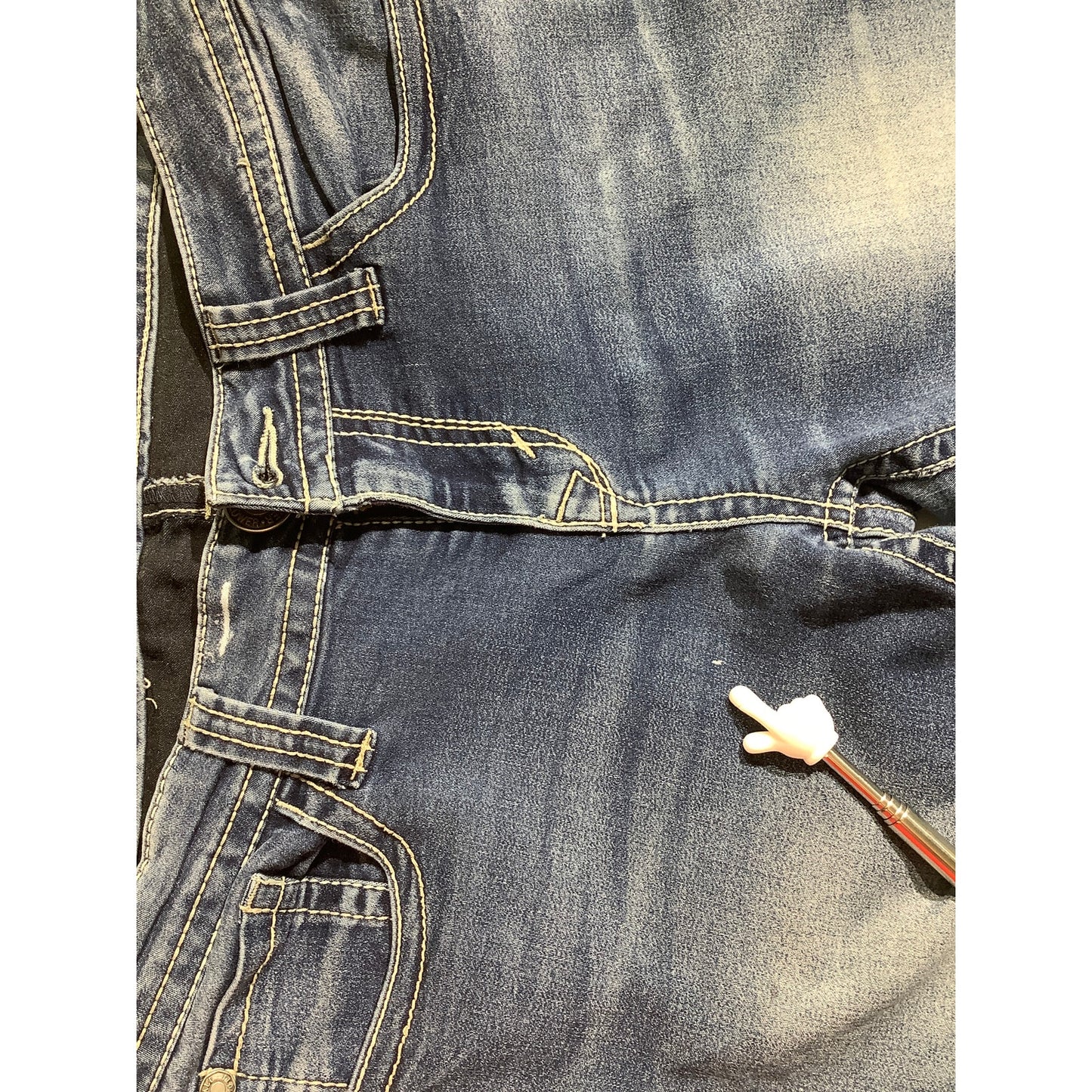 Wallflower Distressed Skinny Jeans Women’s Size 11 – Edgy, Casual, Stretch