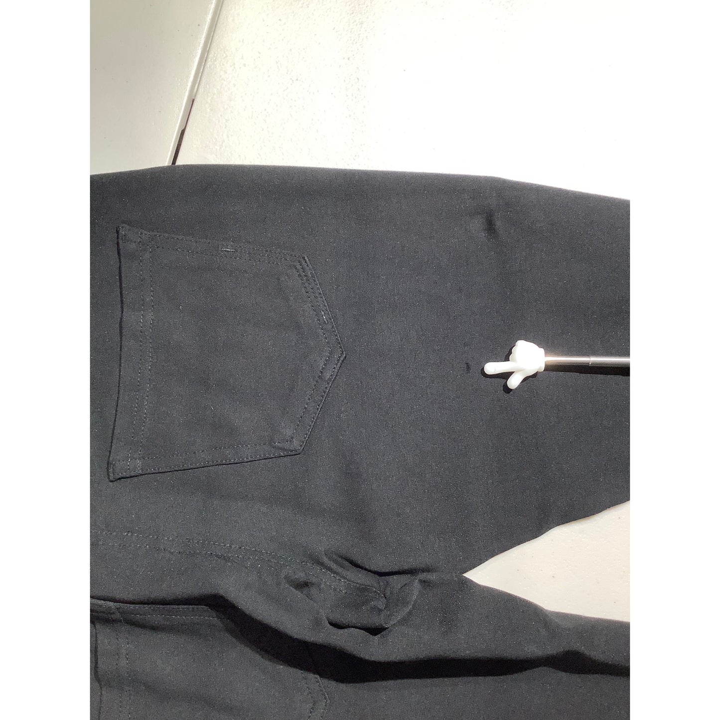 Liverpool Skinny Legging Pants Women’s Size 27 / 4 — Stretch, Sleek, Pull-On