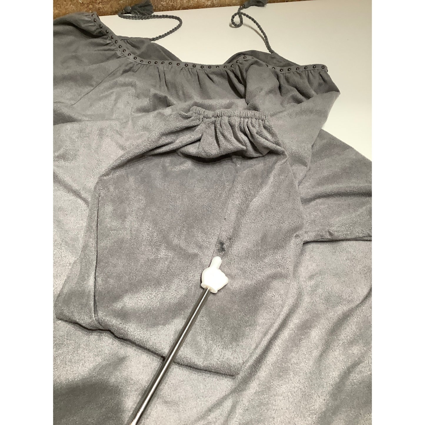 Valerie Stevens Gray Faux Suede Tassel Top, Size L – Boho, Cozy, Elegant