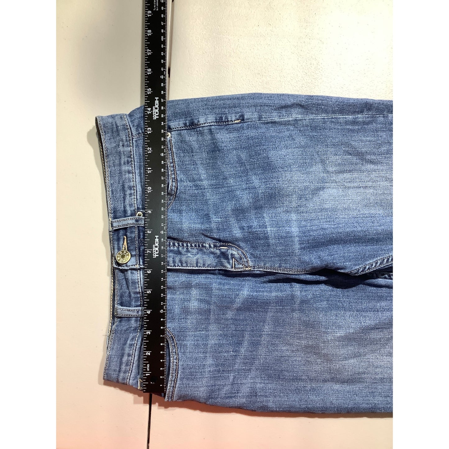 BDG Super High-Rise Twig Ankle Jeans Men’s Size 28W 29L –Slim, Modern, Versatile