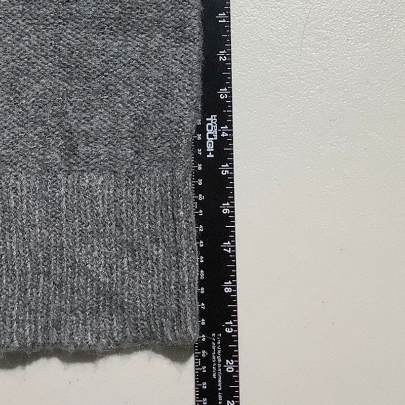 Banana Republic Turtleneck Sweater Women’s Size XL — Cozy, Minimalist, Oversized