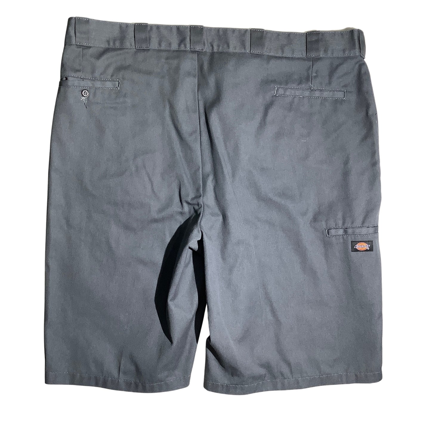 Dickies Gray Utility Work Shorts Men’s Size 48 — Carpenter, Workwear, Durable