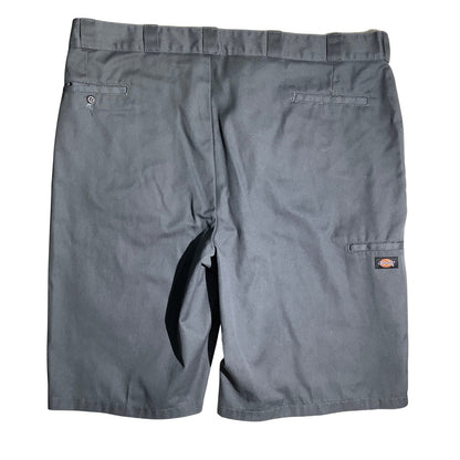 Dickies Gray Utility Work Shorts Men’s Size 48 — Carpenter, Workwear, Durable