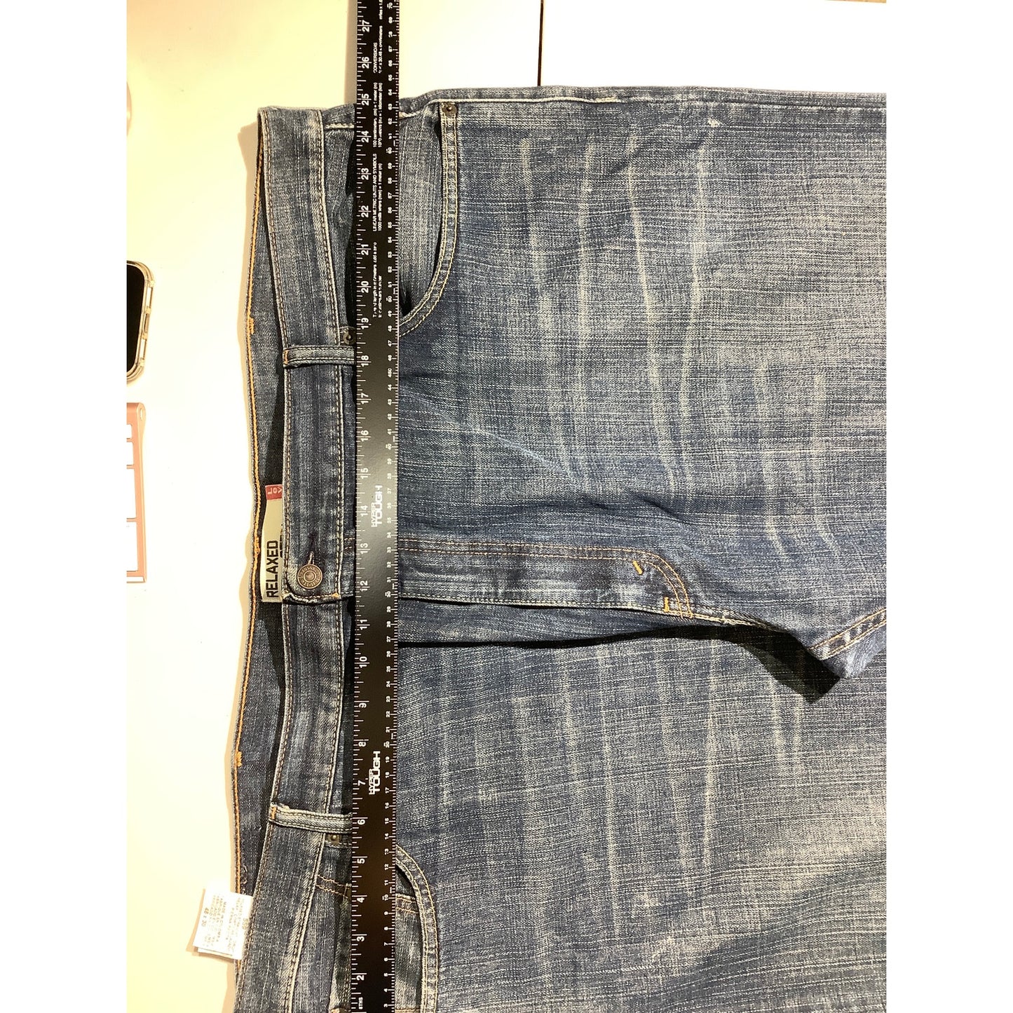 Levi's 559 Relaxed Straight Jeans Men’s Size 48W 30L — Relaxed, Classic, Durable