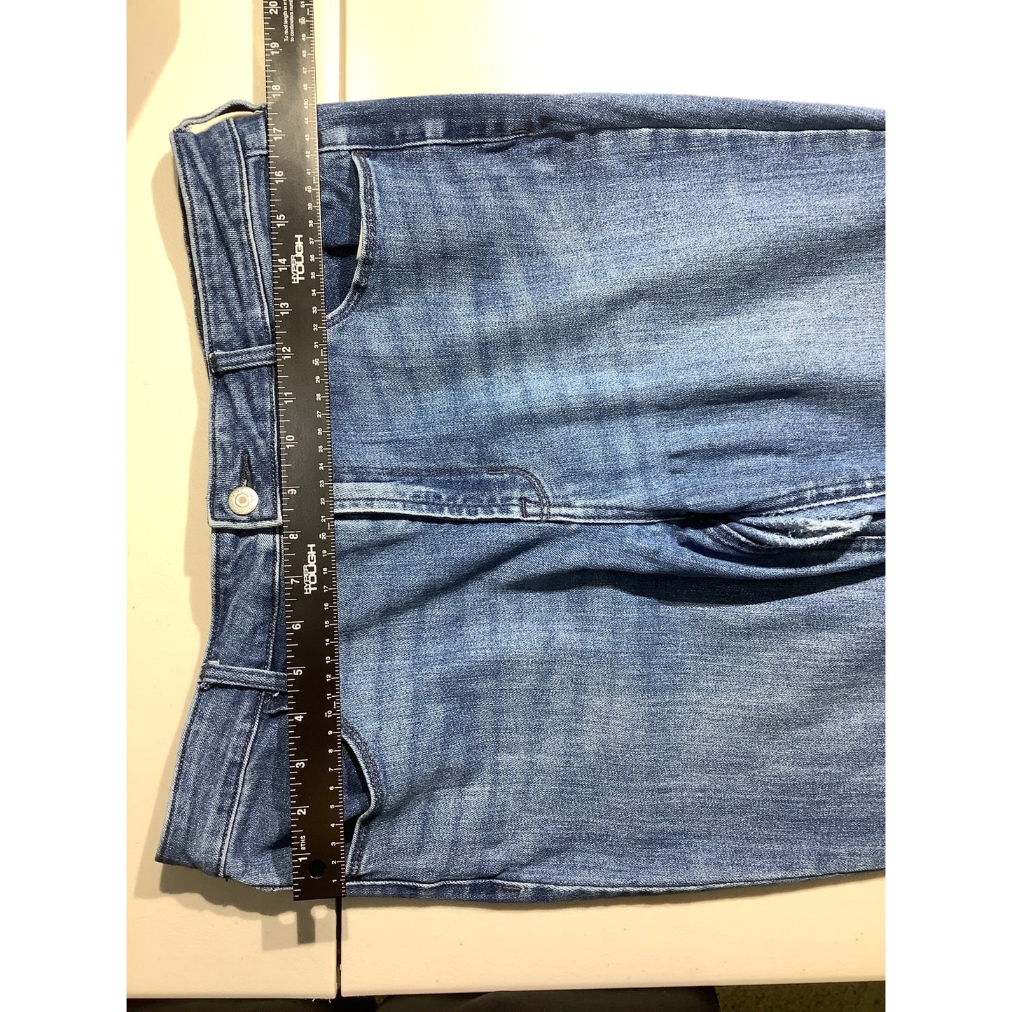 Old Navy High-Rise Wow Flare Jeans Women’s Size 14 Short –Flare, Stretch, Casual
