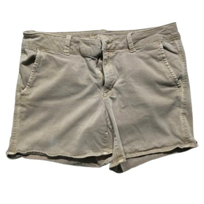 American Eagle Tan Midi Shorts Size 12 – Casual, Minimalist, Everyday