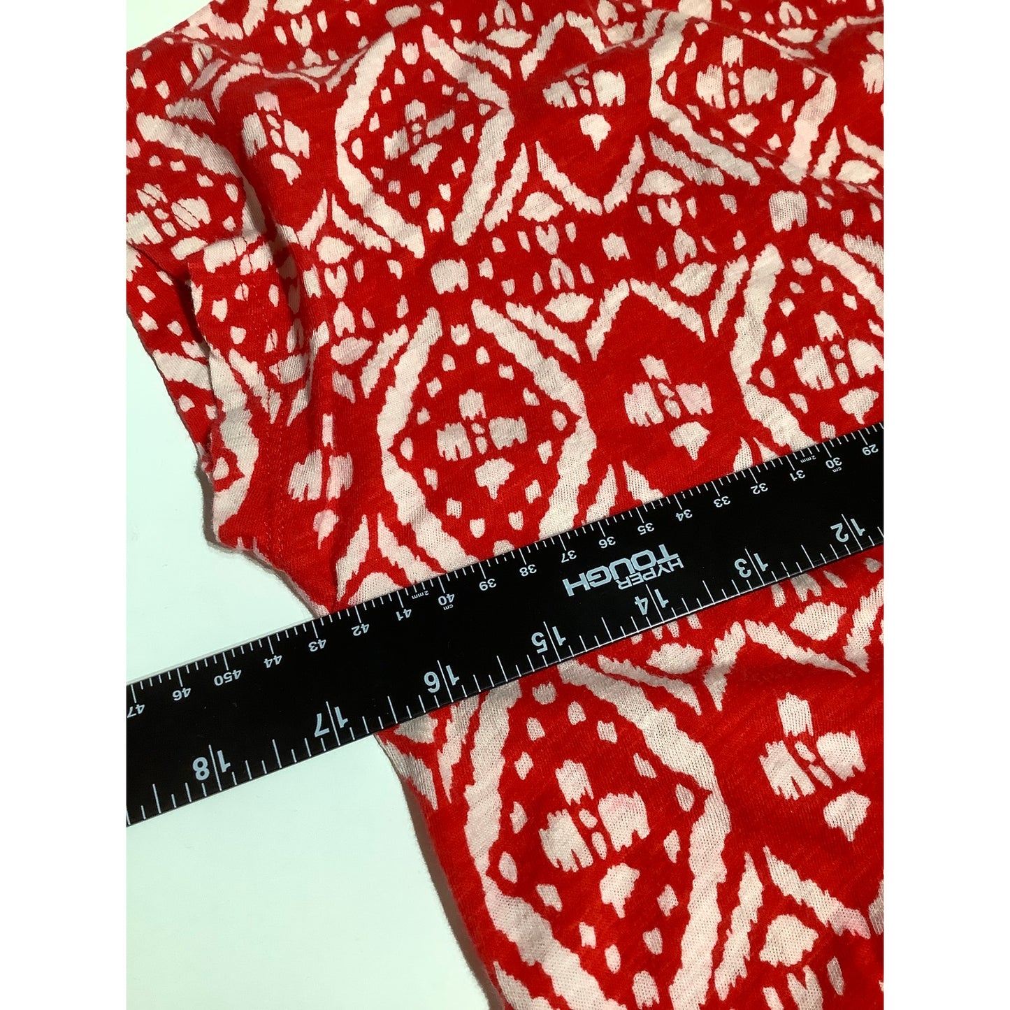 J.Crew Red & White Cat's Eye Print Tee Size M - Boho, Preppy, Casual