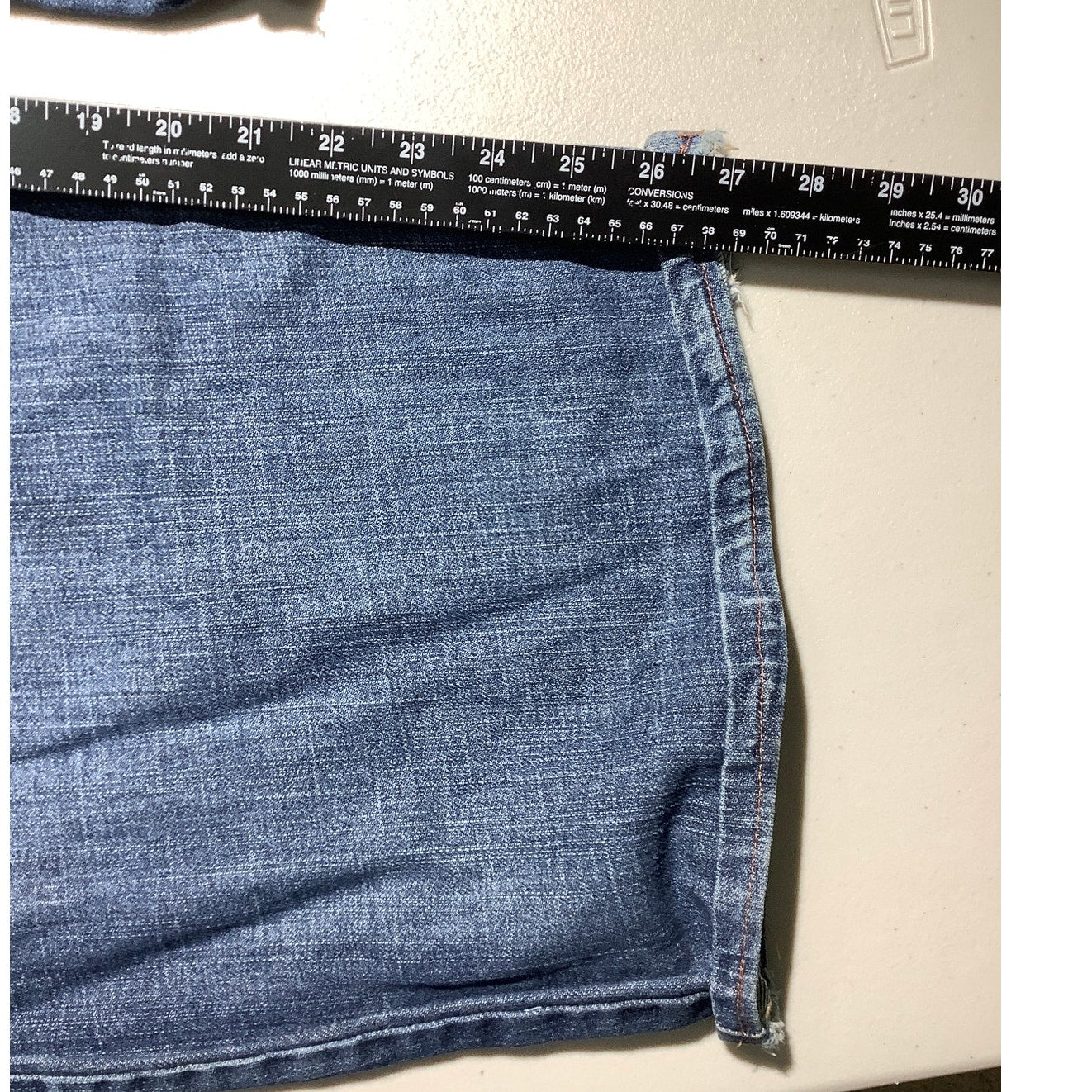 Old Navy Loose Fit Jeans Men’s Size 48W 32L Blue— Relaxed, Casual, Classic