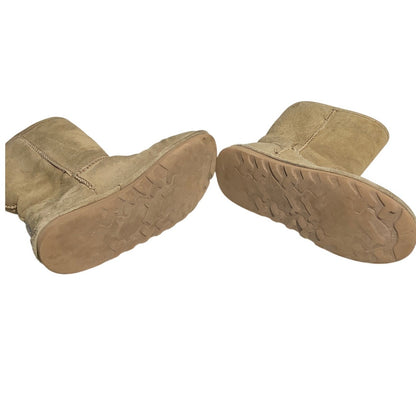 Bearpaw Suede Shearling Boots Tan Women’s 9 — Cozy, Casual, Winter