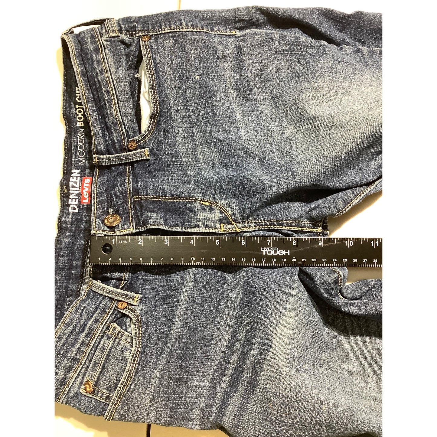 Levi’s Denizen Modern Bootcut Jeans Blue Men’s 29x32 — Casual, Rugged, Classic