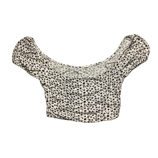 PacSun White & Black Floral Crop Top Size XS — Cottagecore, Y2K, Feminine