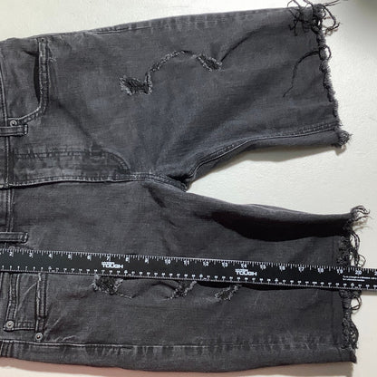American Eagle Black Denim Shorts Men’s 32 –Distressed, Frayed Hem, Extreme Flex