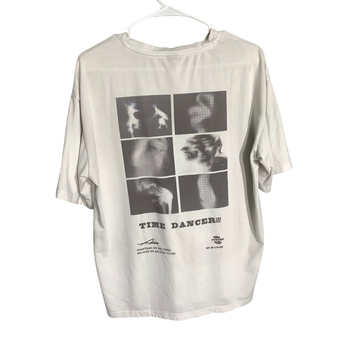 Dazy White Graphic T-Shirt Women’s Size Large – Streetwear, Casual, Crew Neck