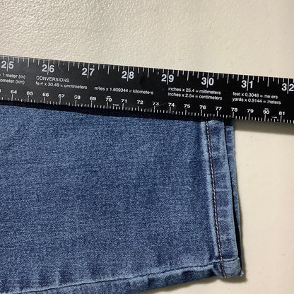 Levi’s Signature Pull-On Skinny Jeans 31W 32L — Stretch, Slim Fit, Comfort