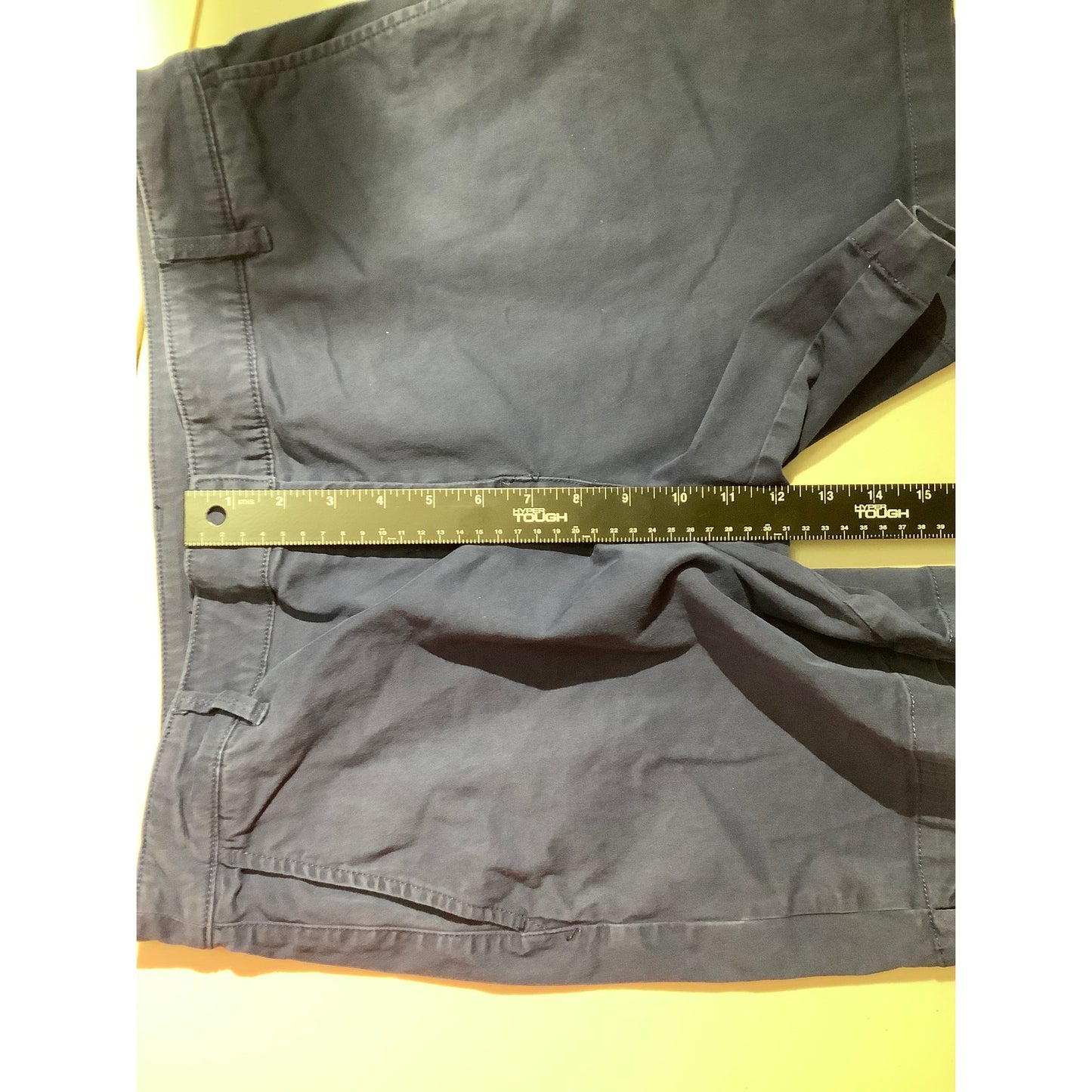Tommy Bahama Chino Shorts Women’s Size 16 – Classic, Casual, Resort
