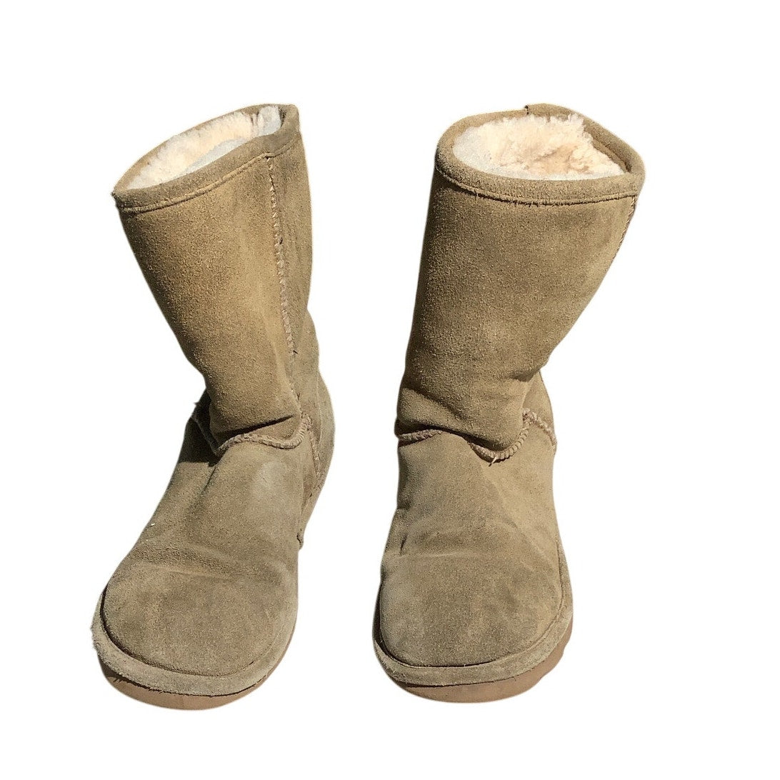 Bearpaw Suede Shearling Boots Tan Women’s 9 — Cozy, Casual, Winter