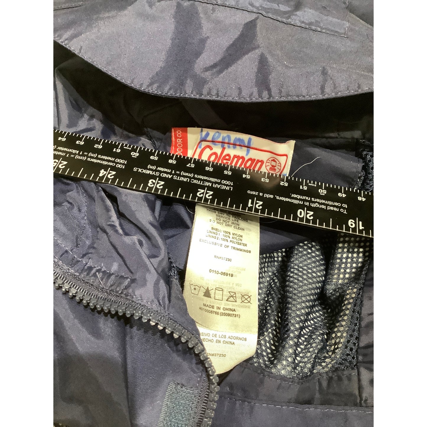 Coleman Rain Jacket Size S/M - Outdoor, Functional, Weather-Resistant