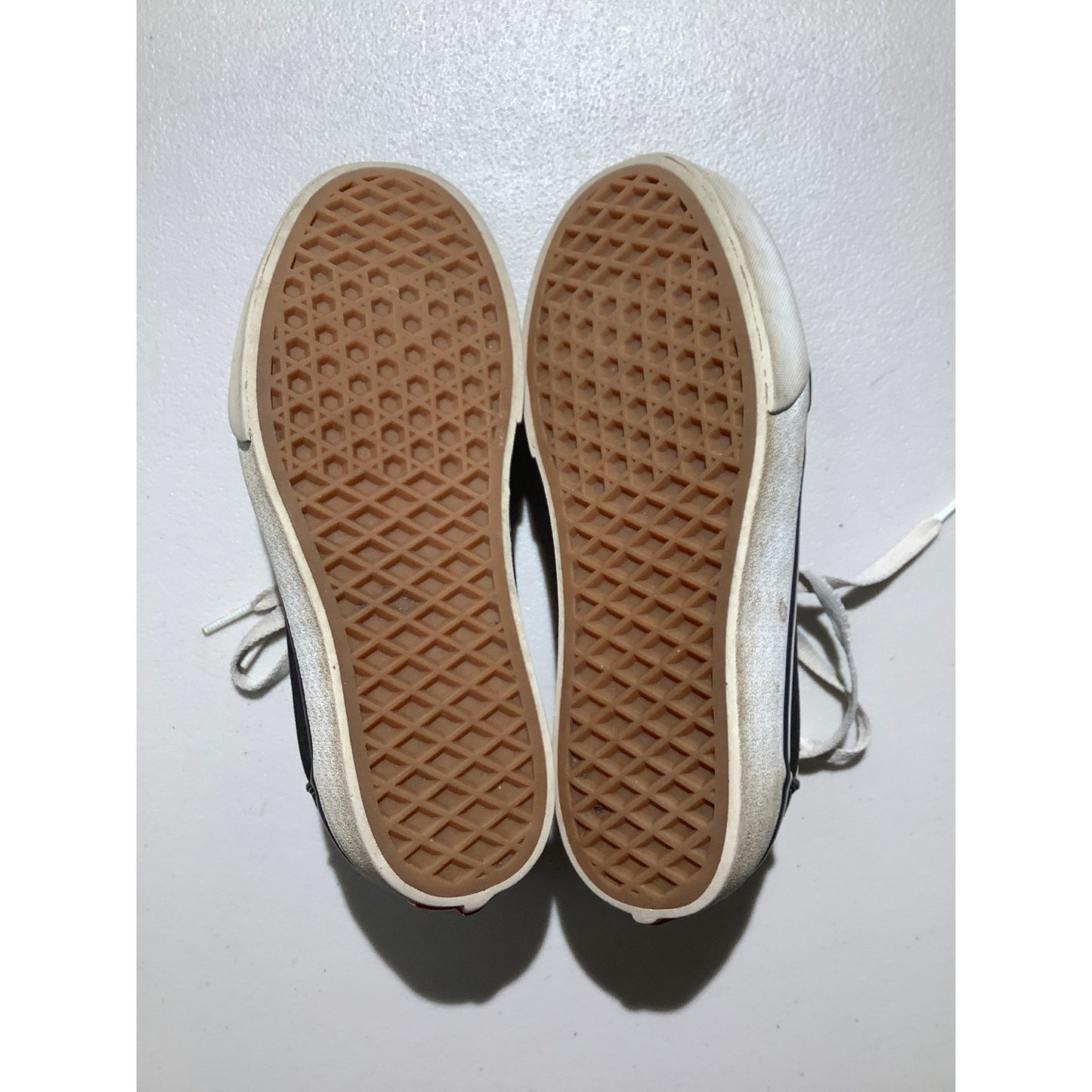 Vans Old Skool Stackform Platform Sneakers Women’s 7 — Skate, Streetwear, Chunky
