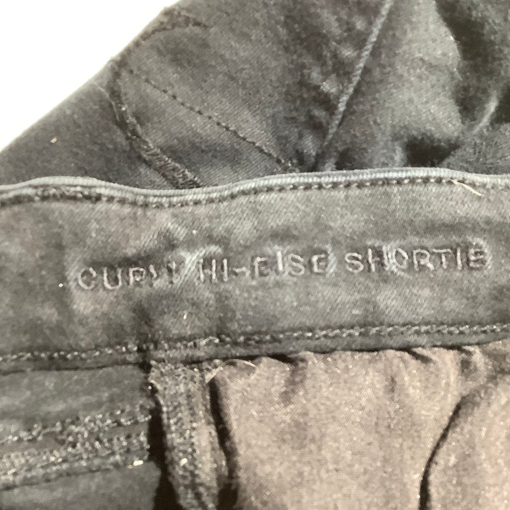 American Eagle Distressed Denim Shorts Women’s Size 6 — Hi-Rise, Raw Hem, Casual