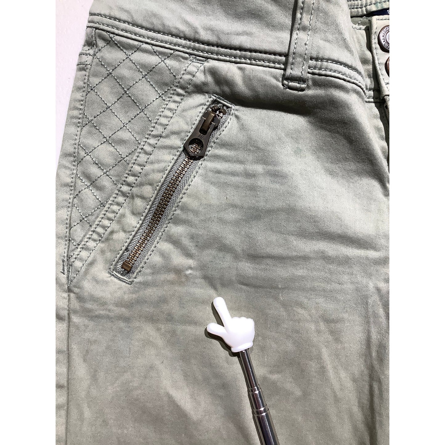 American Eagle Women’s Pants Size 8 — Light Olive Green, Skinny, Super Stretch