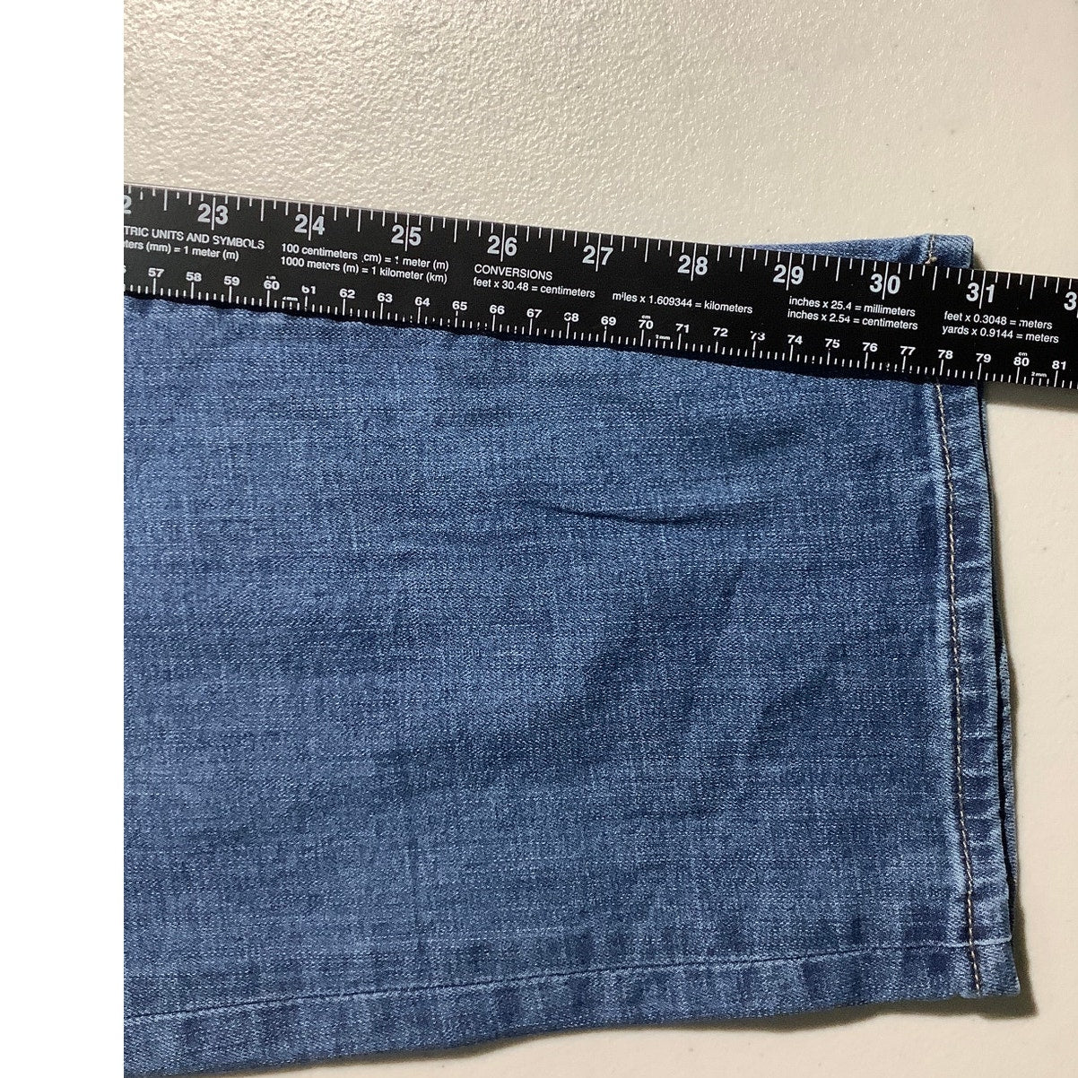 Lucky Brand Men’s Jeans Size 42W x 32L — Denim Blue, Athletic Fit, Straight Leg