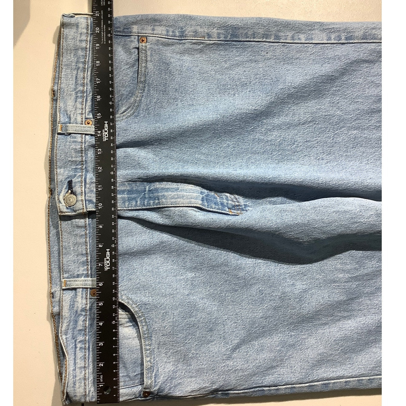 Levi’s 505 Regular Fit Jeans Men’s Size 42x32 –Light Wash, Straight Leg, Classic