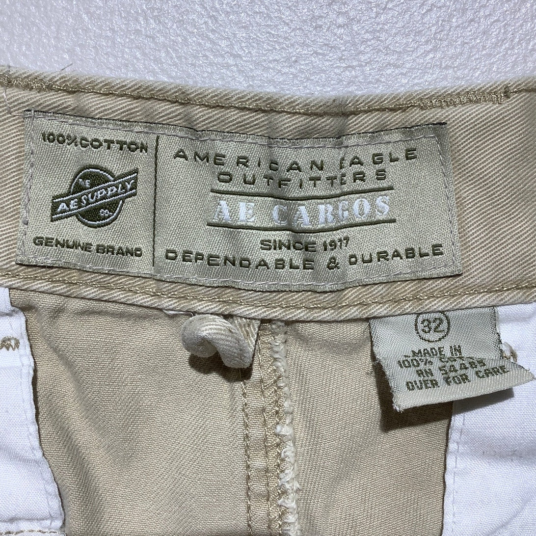 American Eagle Khaki Cargo Shorts Men’s 32W — Casual, Utility, Outdoor