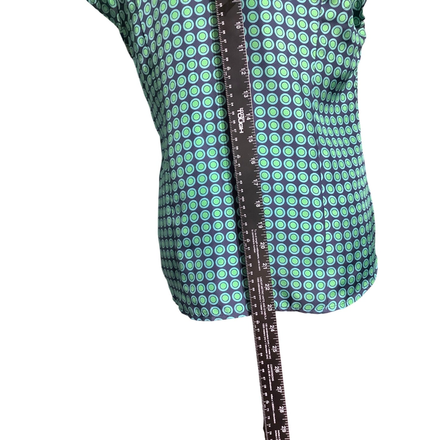 Elizabeth McKay Silk Blouse Women’s Size 6 – Geometric, Ruffled, Vibrant