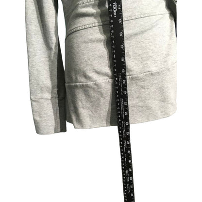 The North Face Light Gray Cardigan Size M – Cozy, Minimalist, Athleisure