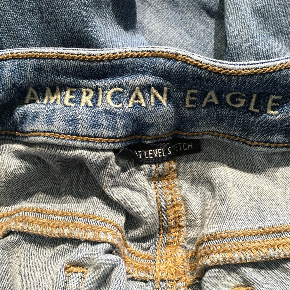American Eagle Light Wash Jeans Size 8R – Casual, Y2K, Comfortable