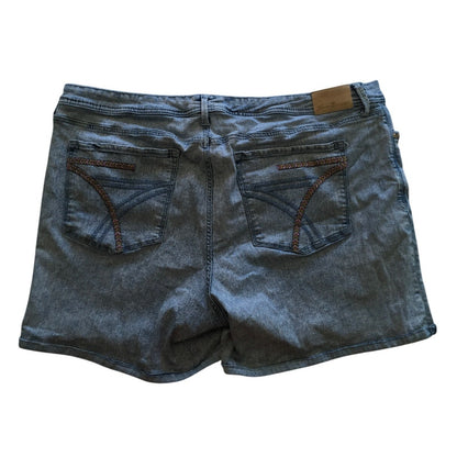 Seven7 Light Wash Denim Shorts Size 26 - Boho, Casual, Vintage