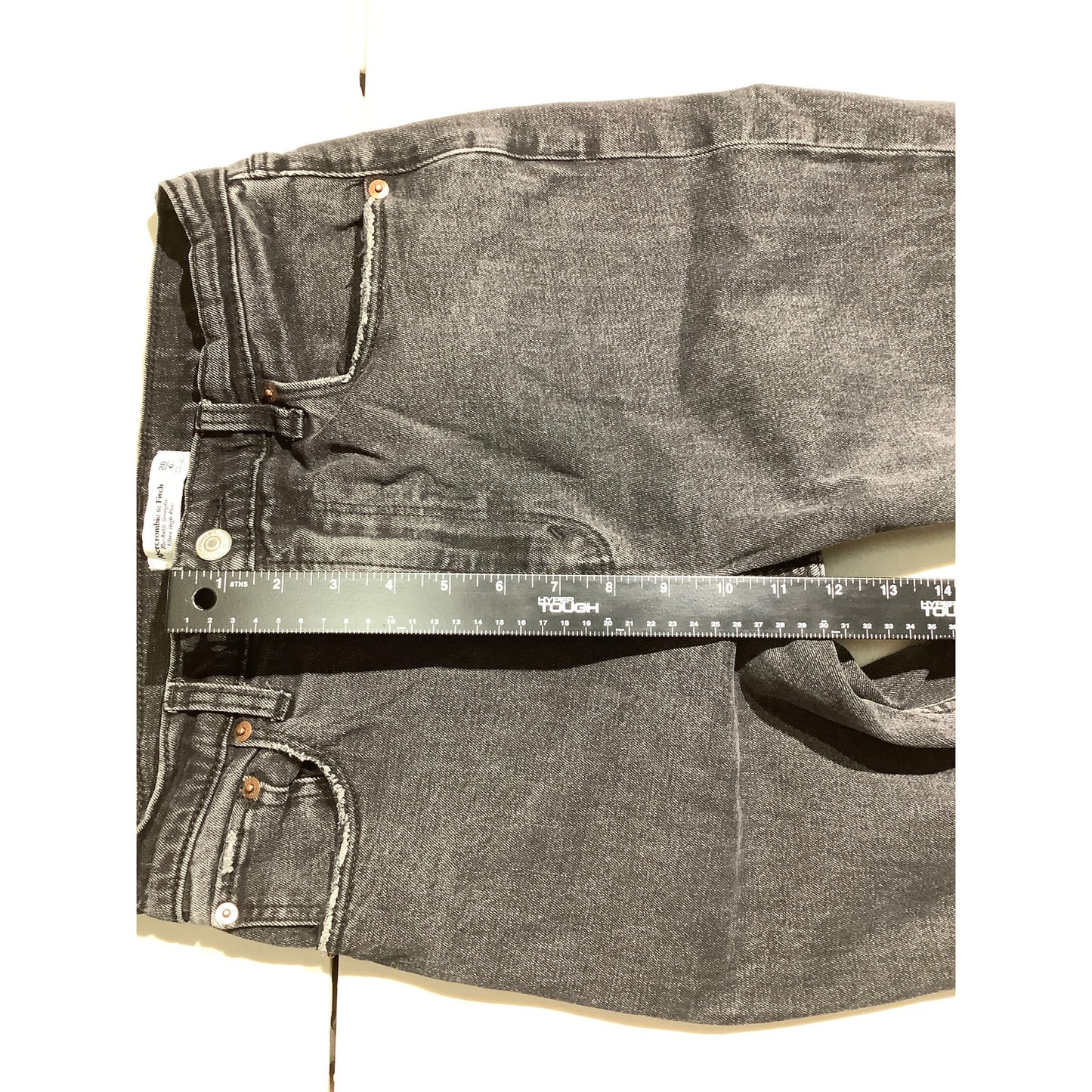 Abercrombie & Fitch Straight Jeans Women’s 28 / 6R High Rise, Distressed, Modern